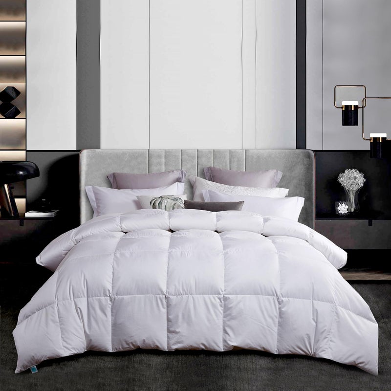 Martha stewart MARTHA STEWART White Down Feather Comforter Queen Size  600 Fill Power 100 Cotton Down Duvet Insert Made in USA All Season Medium Warmth Comforter with Corner Loops  90 x 90 