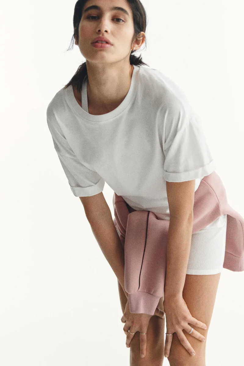 اتش اند ام تي-شيرت قطني بقصّة فضفاضة