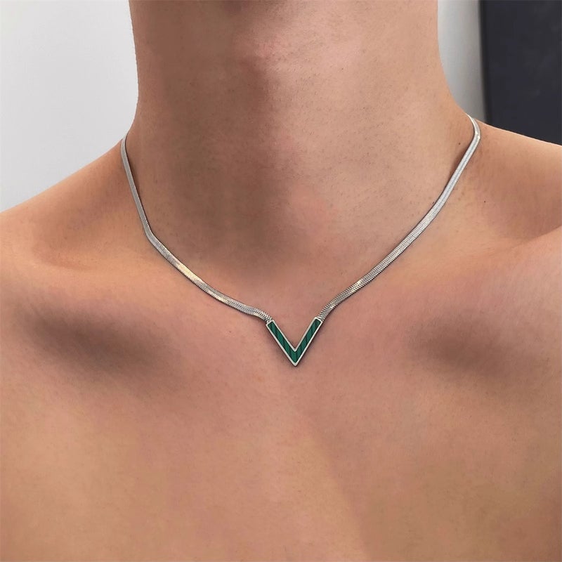Elegant European and American Internet celebrity titanium steel V-shaped necklace Womens Light luxury high-grade flat snake bone chain clavicle chain non-fading accessories Silver-green v letter necklace