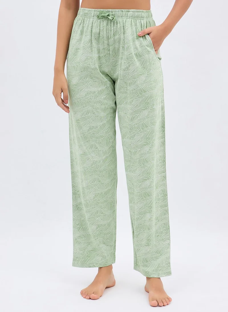 Clovia Clovia Leaf Print Pyjama in Light Green - 100% Cotton