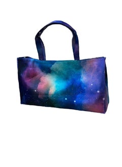 Beach bags are women's bags inspired by the sea, characterized by simple designs and bright colors.