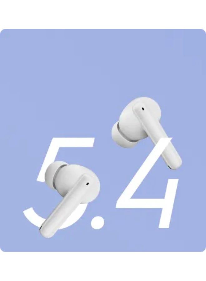 سماعات Tecno Buds 4 مزودة بتقنية إلغاء الضوضاء النشط (ANC) التي تقلل الضوضاء المحيطة بما يصل إلى 25 ديسيبل، باللون الأبيض. - Image 2