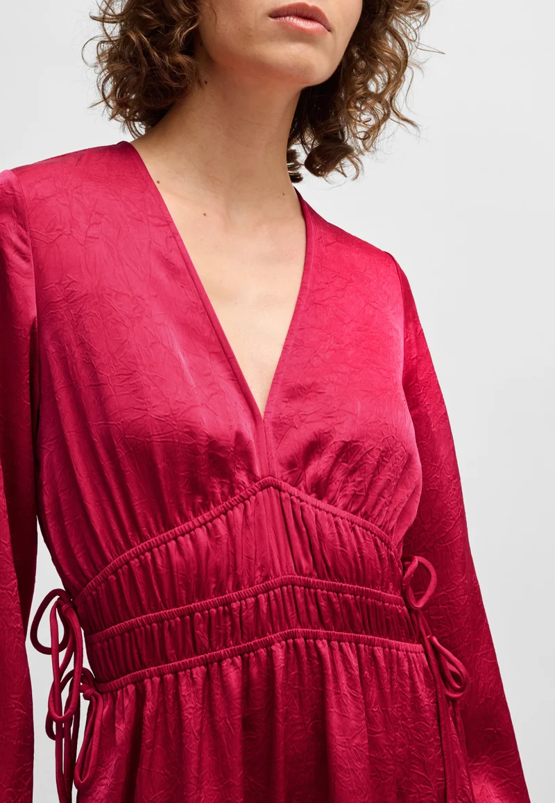 بوس Gathered Waist Dress