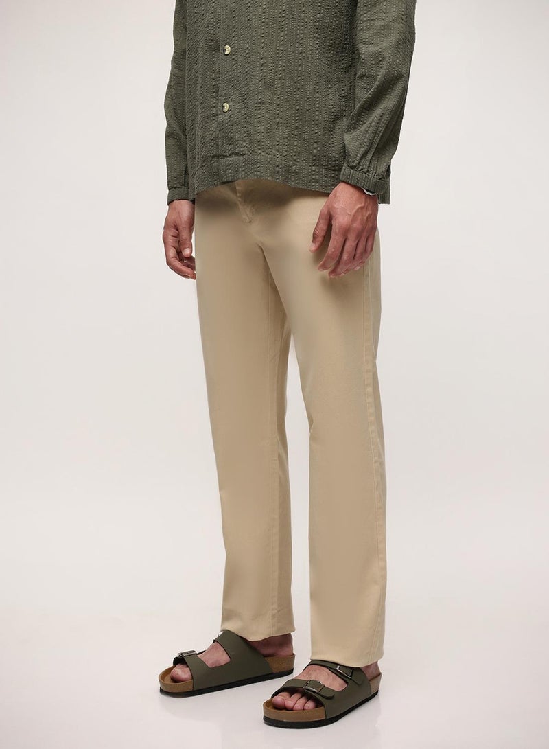 Dennis Lingo Oatmeal Cotton Blend Solid Print Straight Fit Chinos Trouser For Men - Image 3