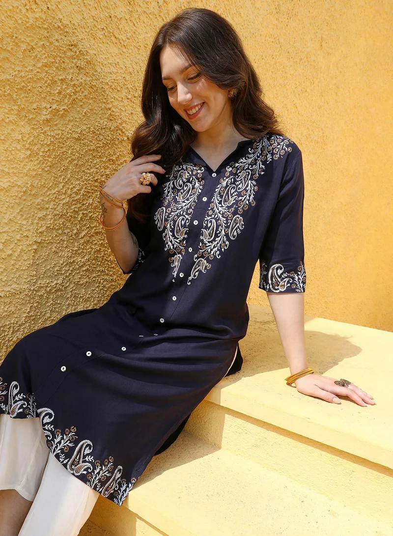 QISSA Women's Midnight Black Paisley Print Kurta With Chalk White Metallic Print Trousers Set