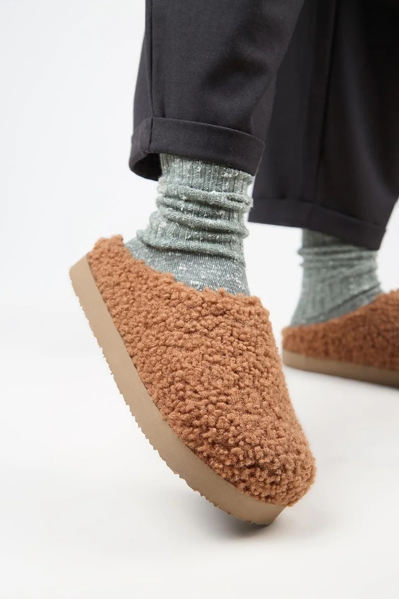 مانجيرو شبشب Manijero (Orlina) نسائي ذو نعل سميك بلون أسمر ضارب للصفرة