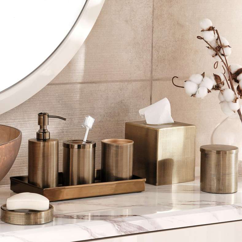 Pan Home حامل فرشاة الأسنان المعدني نورويل 7.5x7.5x11.5 سم - ذهب عتيق - Image 3