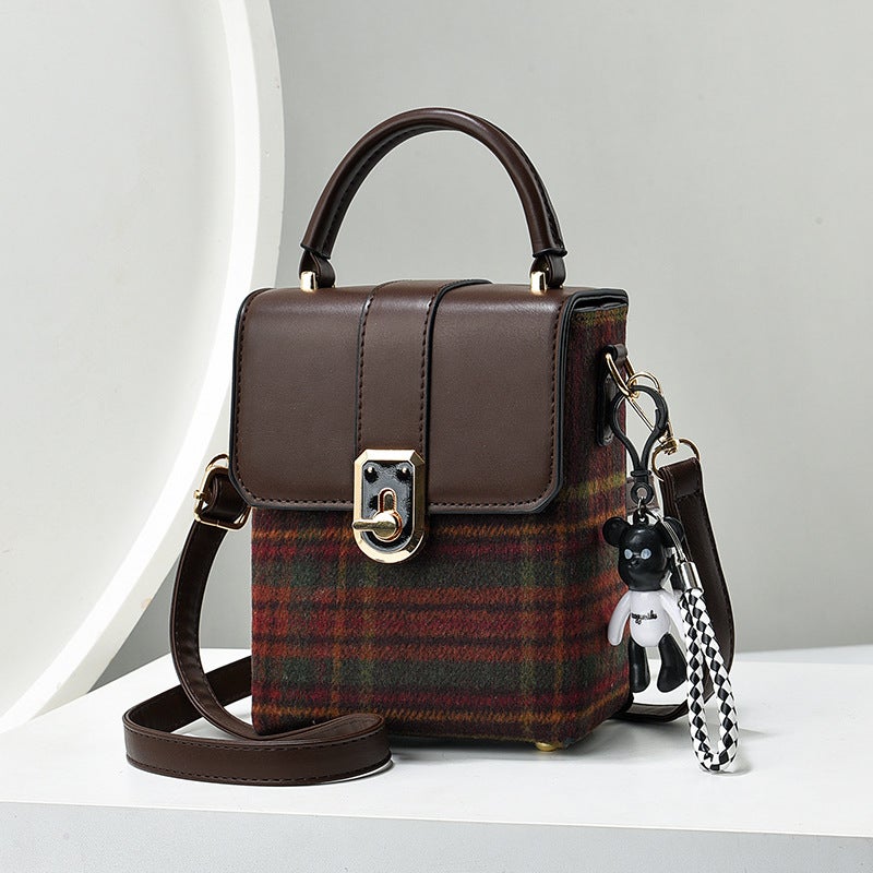 New Contrast Color Diamond Chain Small Bag Simple Fashion All-Match Instagram Fashionable Shoulder Crossbody Small Bag - Image 1