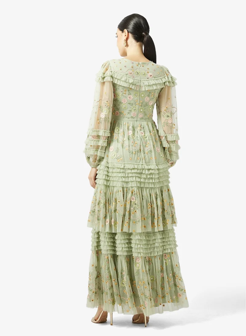 مايا فستان ماكسي مطرز بكشكشة فاخر بأكمام طويلة