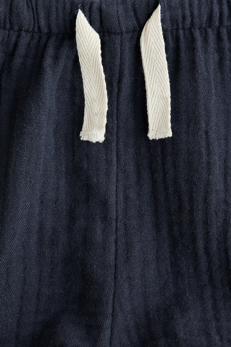 اتش اند ام شورت من قطن الموسلين