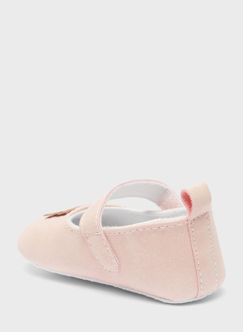 shoexpress - Kids Butterfly Velcro Sandals - Image 1