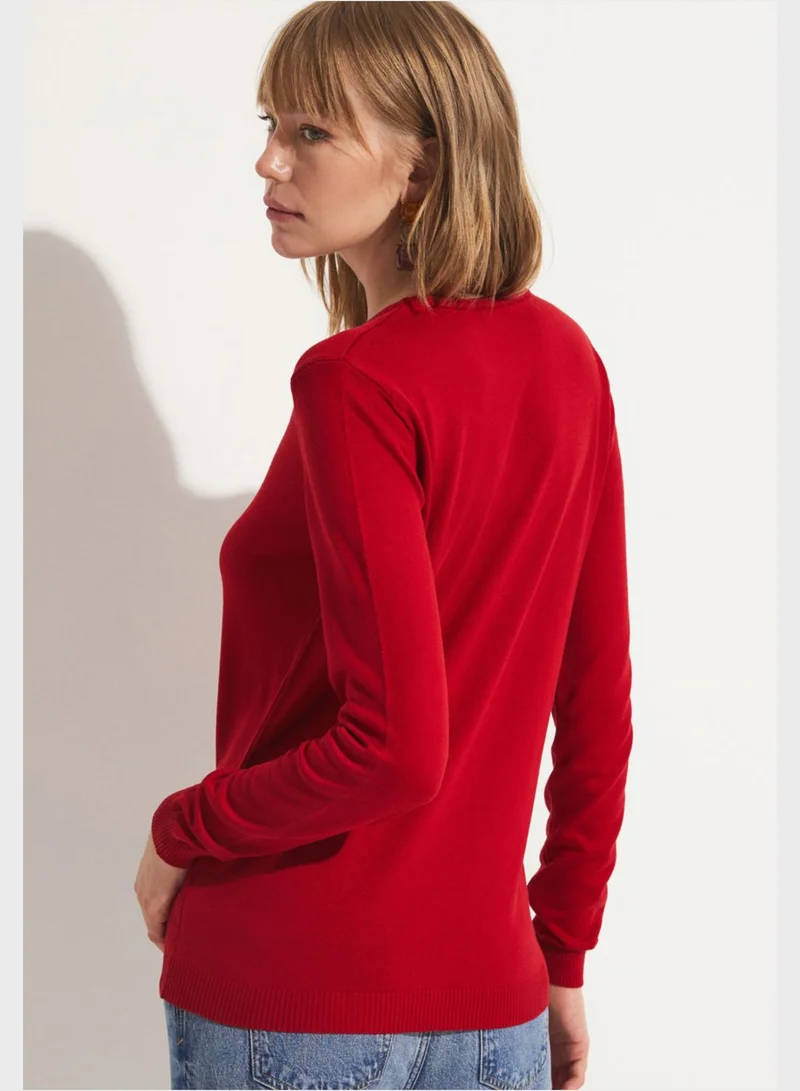 JUNE Crew Neck Knitted Sweater