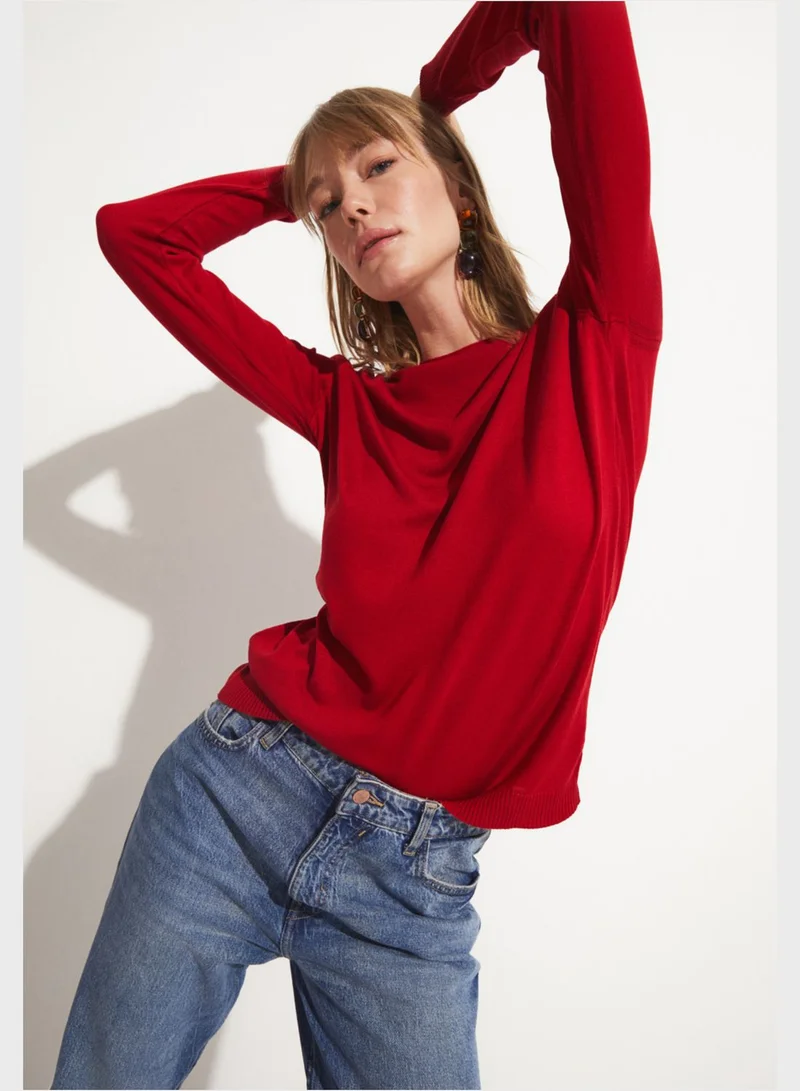 JUNE Crew Neck Knitted Sweater