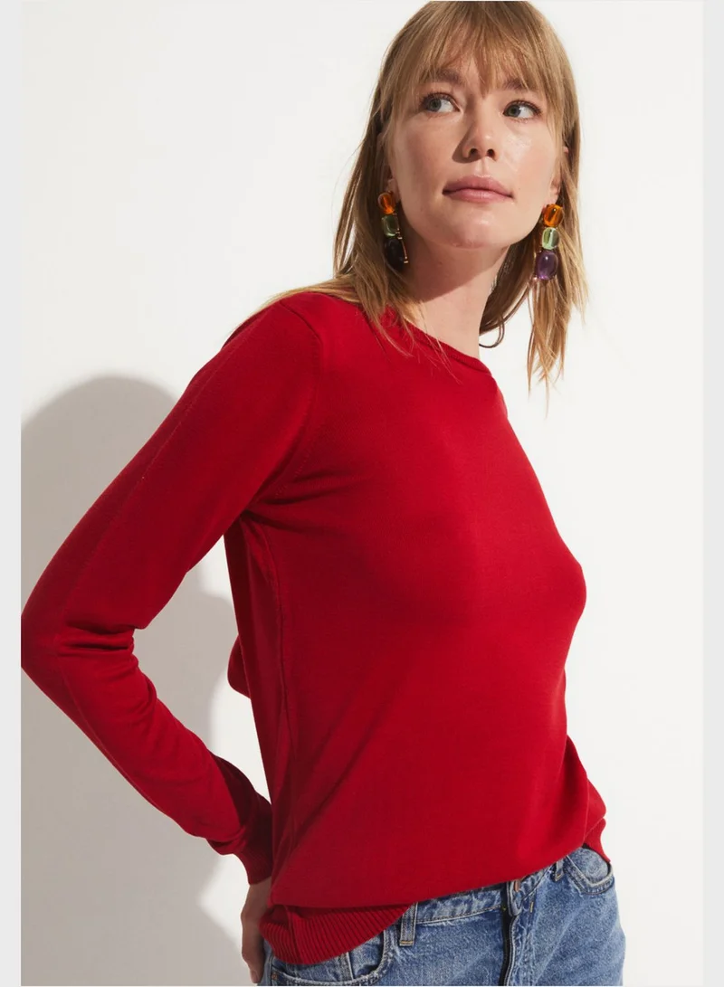 JUNE Crew Neck Knitted Sweater