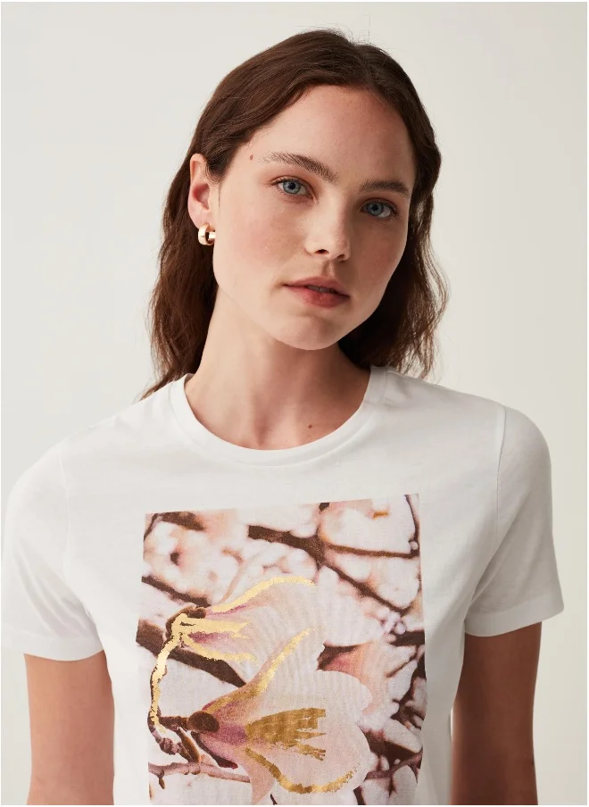 او في اس T-shirt with peach blossom foil print