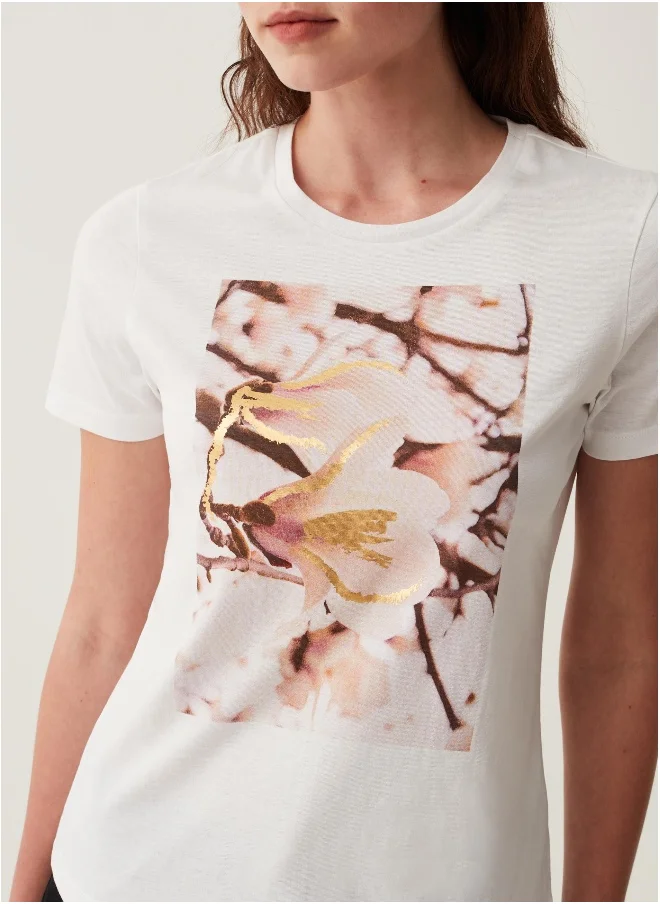 او في اس T-shirt with peach blossom foil print