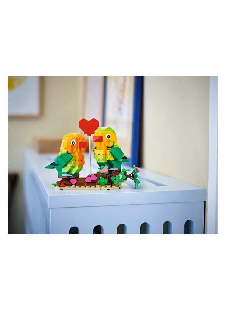 LEGO LEGO Lovebirds Set 40522  - Image 3