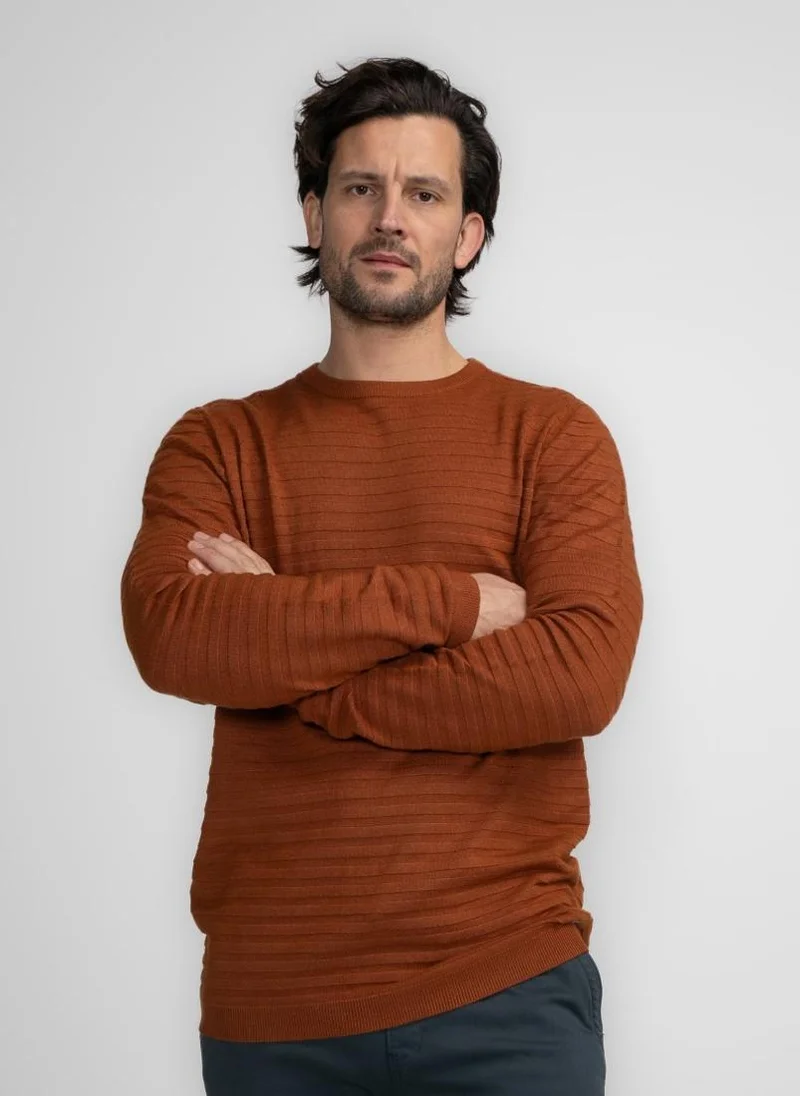 بترول اندستريز رجالي بلوفر دائري أساسي