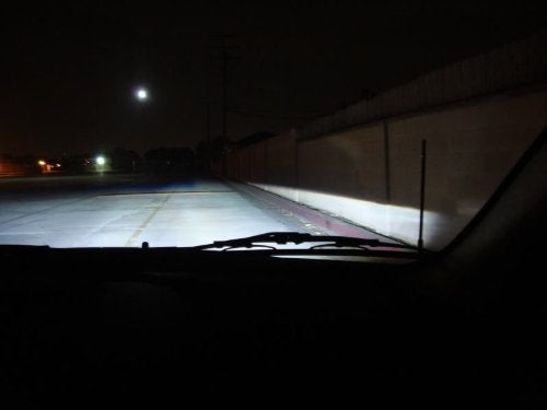Xentec 9007/HB5/9004/HB1 6000K HID Xenon Bulb 1 pair (35W/55W, Low Beam:HID, High Beam:Halogen) - Image 3
