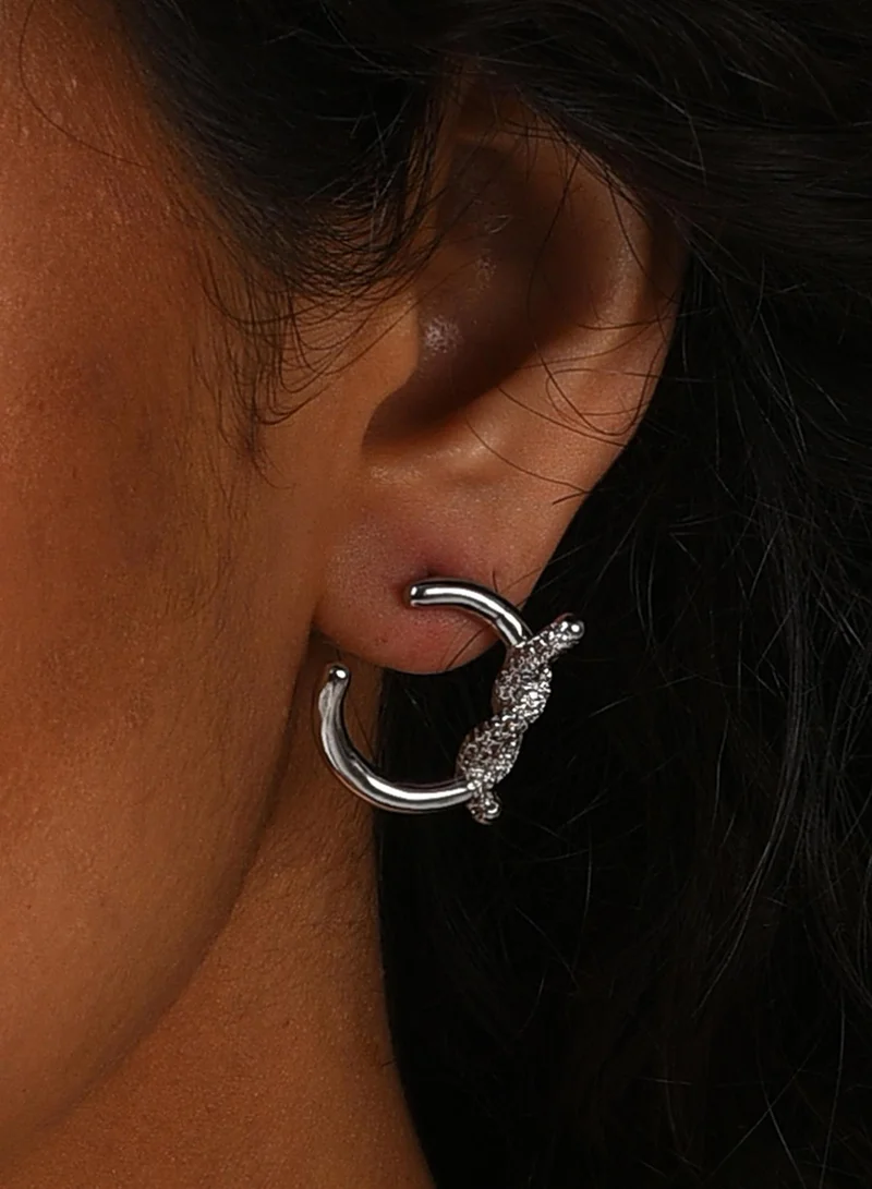 SOHI Contemporary Artificial Stud Earring Jewellery