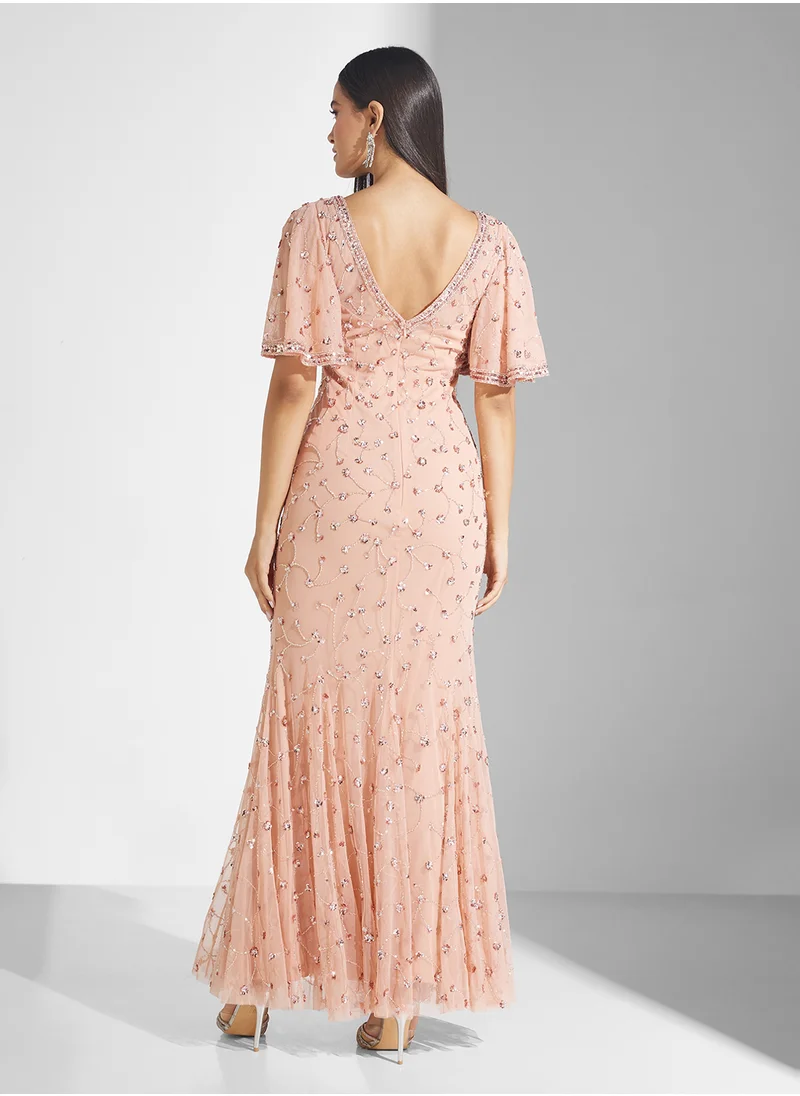 فروك اند فرل Flutter Sleeve Sequin Maxi Dress