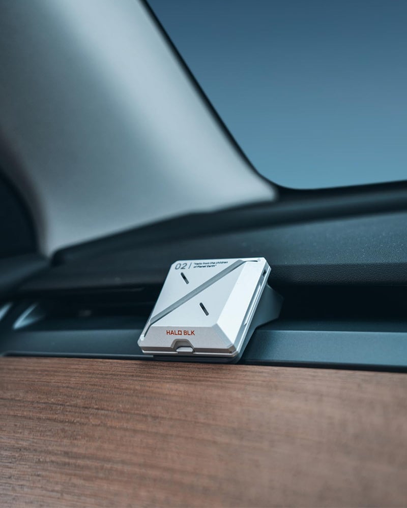 HALOBLK Car Air Freshener - White Peach Scent, Futuristic Style Aluminum Alloy Car Fragrance Diffuser with 2 Refills Designed for Tesla 2025-2021 Model Y Model 3 Accessories - Image 2