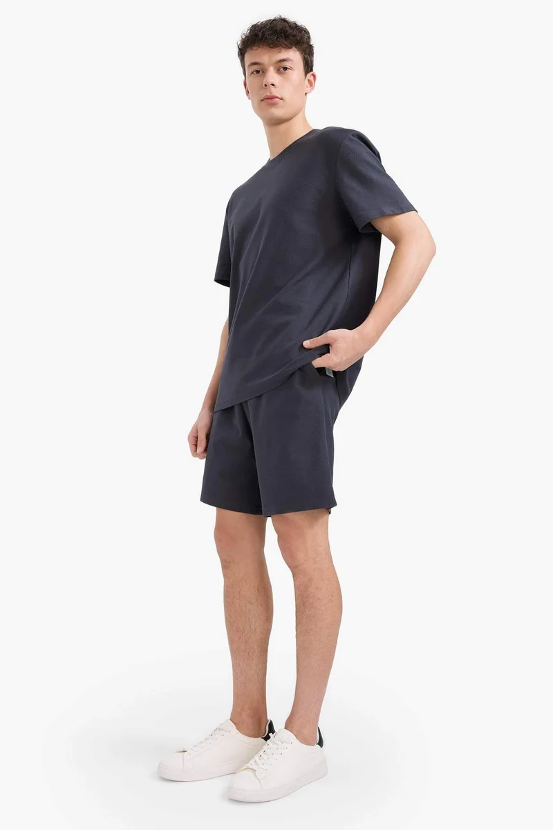 ديفاكتو Relax Fit Shorts