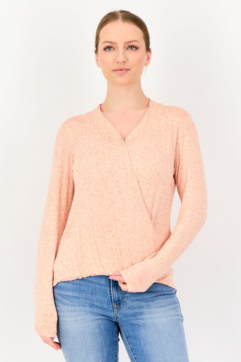 VERO MODA بلوزة نسائية ذات ياقة متقاطعة من فيرو مودا، بأكمام طويلة وم texture، متعددة الألوان - Image 1