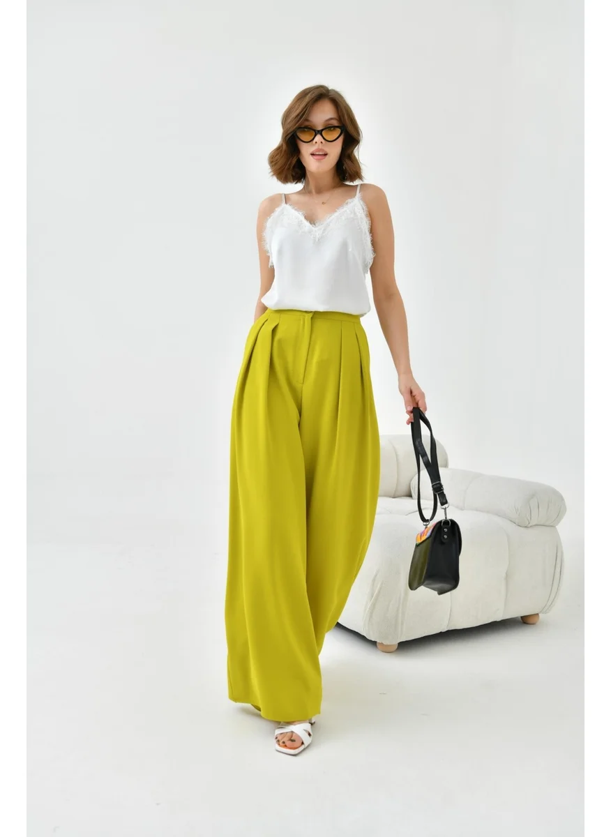 جارمي Women's Elastic Pleated Trousers Acid