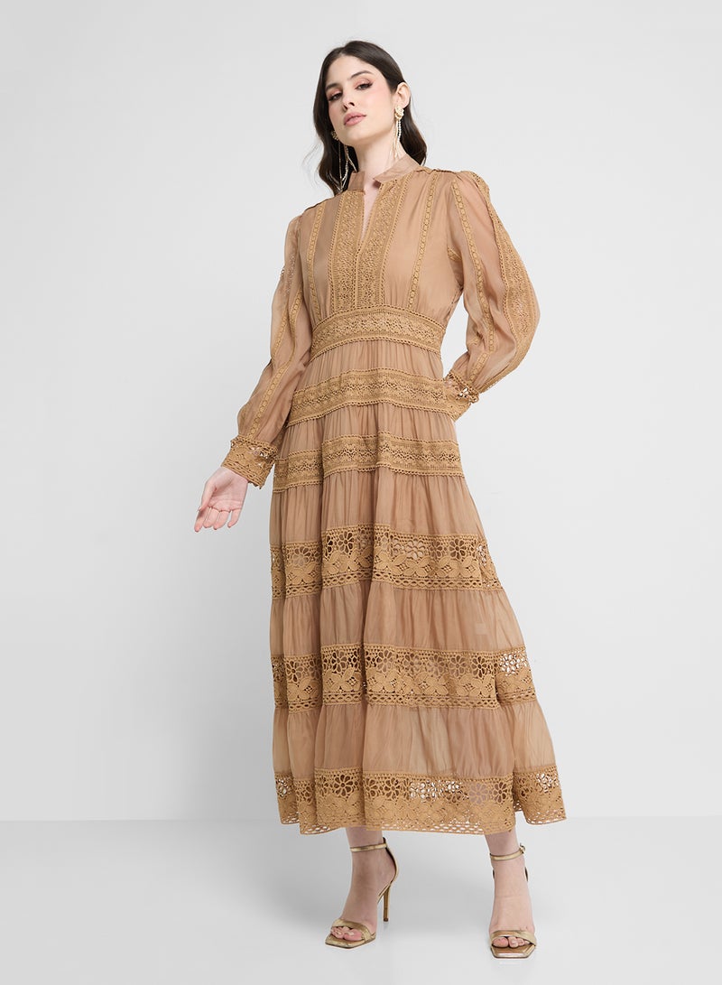 خزانة فستان دانتيل متعدد الطبقات - Image 1