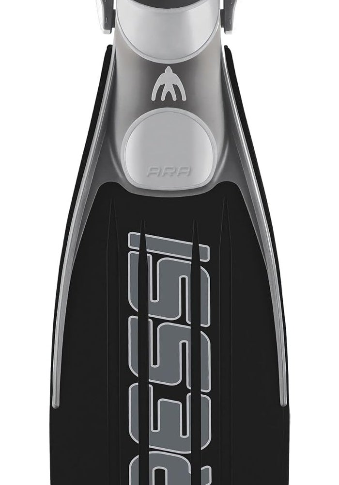 Cressi ARA Performance Blade Fins with EBS Bungee Straps - Image 2