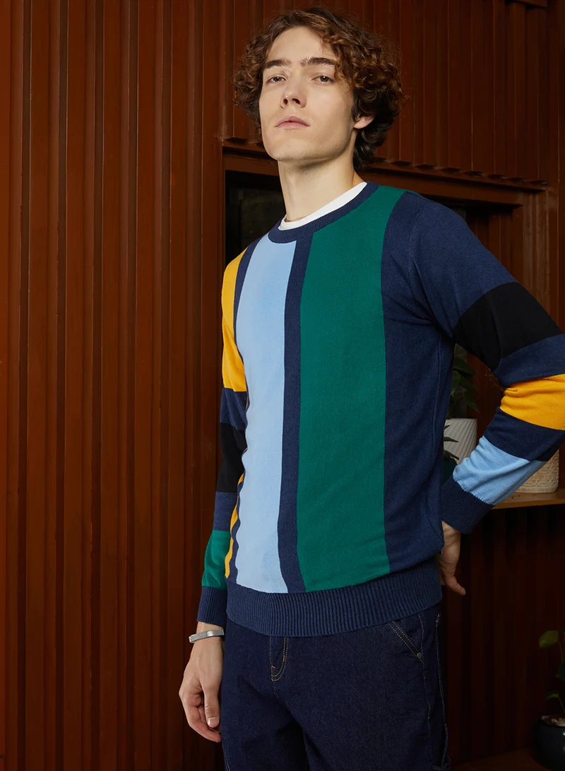 كامبوس سوترا Men's Multicolour Contrast Panel Pullover Sweater