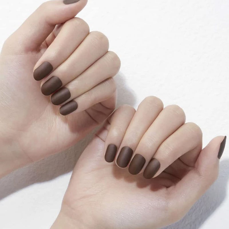 DASHING DIVA DASHING DIVA GLOSS Day to Night  Short Square Shaped Press On Nails  Long Lasting Stick On Gel Nails  Lasts Up to 7 Days  Contains 30 Stick On Nails Matt Chocolate - Image 2
