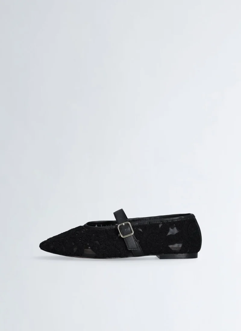 ليو جو أحذية باليه من المكرمية