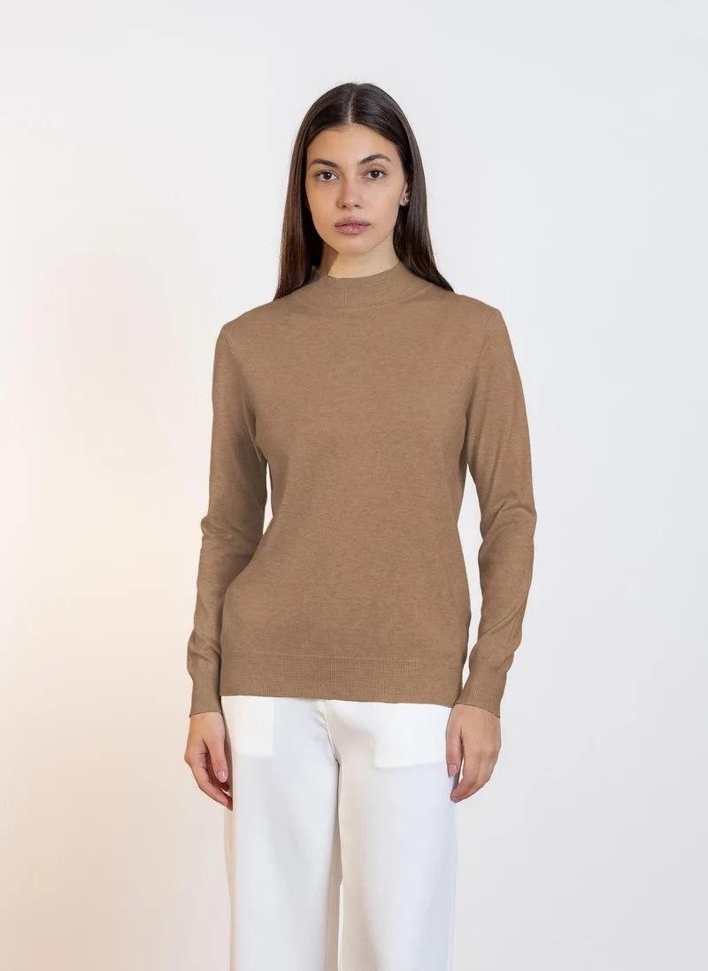 SHAPES HIGH NECK KNITTED TOP