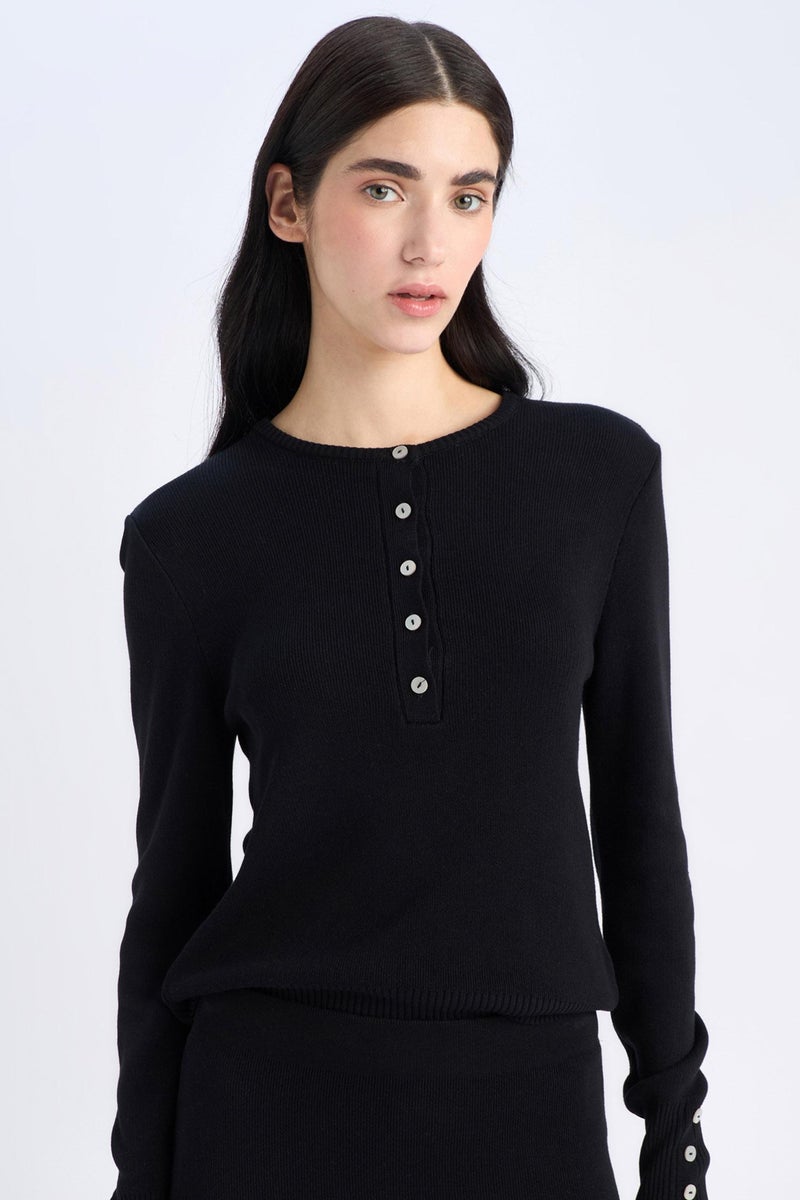 DeFacto Woman Regular Fit Polo Collar Basic Knitwear Pullover  - Image 4