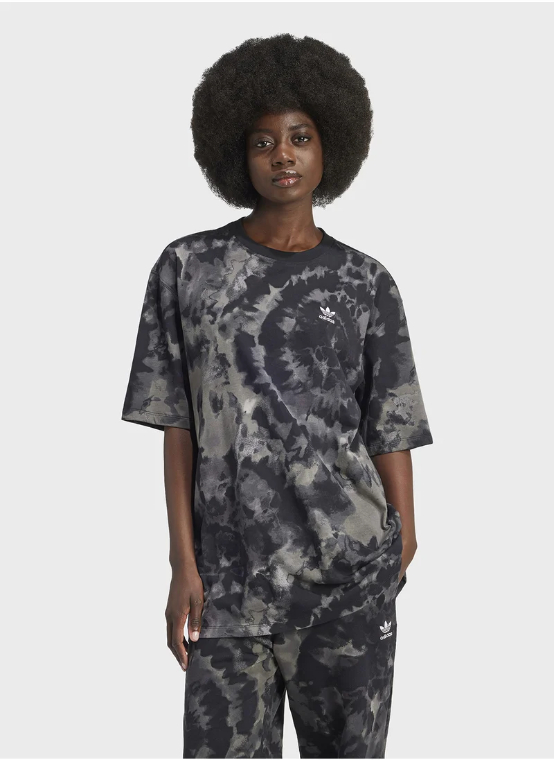 اديداس اوريجينالز Tie Dye Oversized T-Shirt