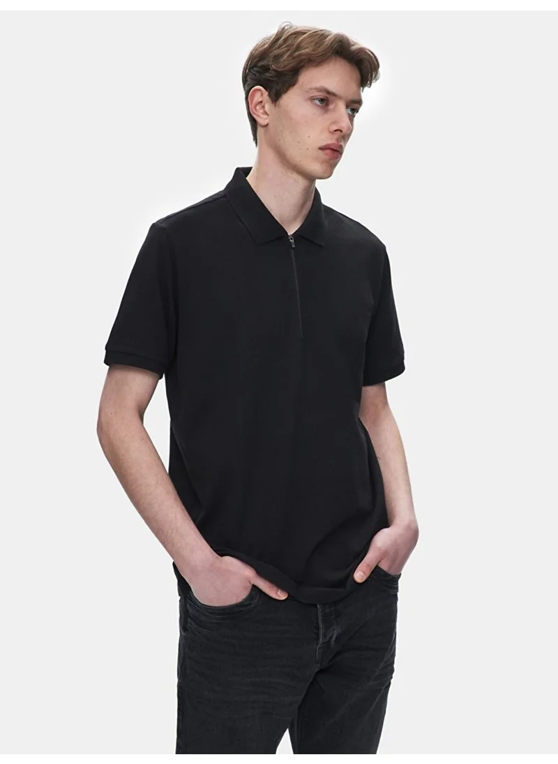 ال تي بي Black T-Shirt