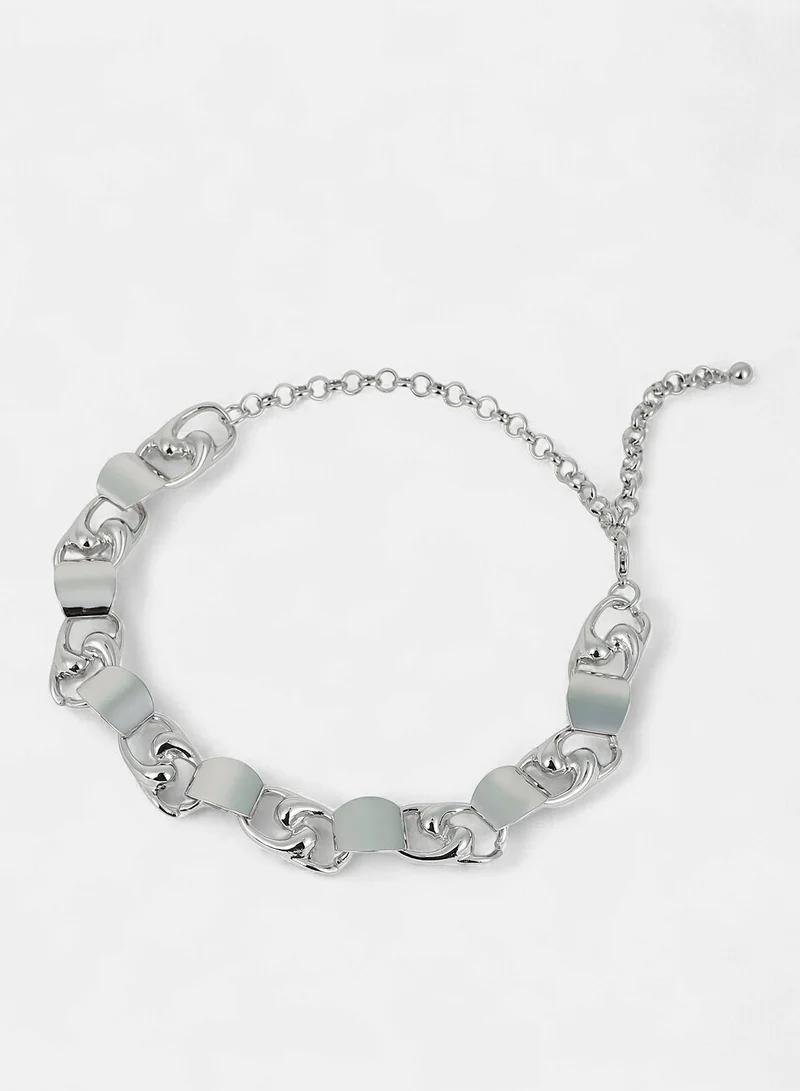 Sohi  Women The SwirlBlock-Link Chain Necklace | Metallic  Colour | One-Size | Metallic Alloy Material | Lobster Clasp Closure | Necklace For Casual & Evening Wear for Women | Best Price UAE