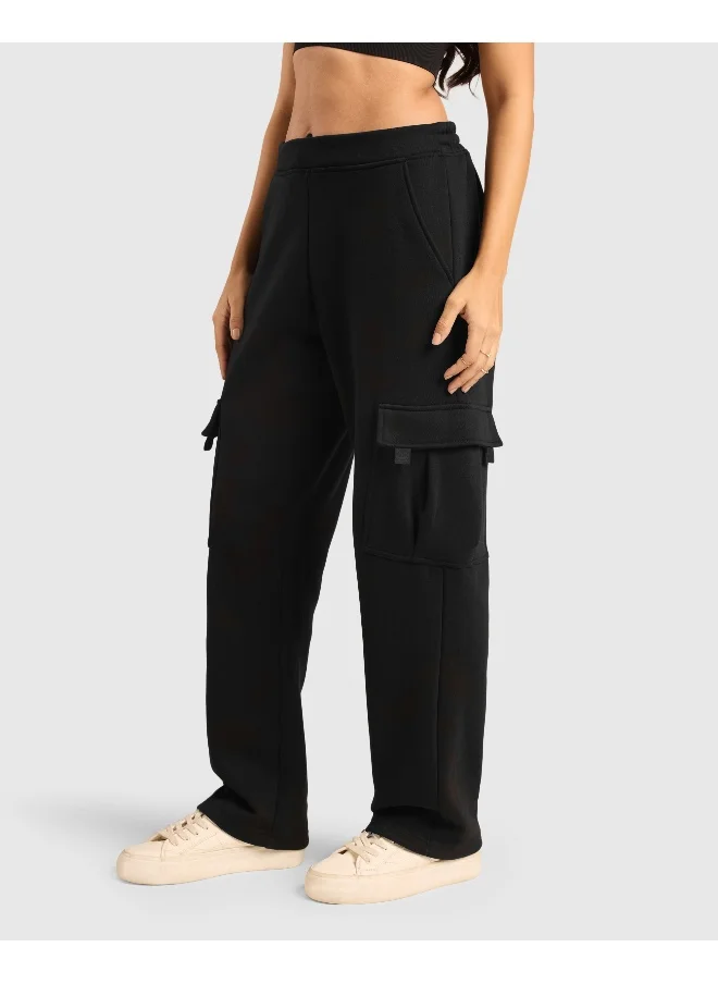 Musclemind Women's Cloud Ease Fleece Cargo Pants with Super Soft And Stretchable Fabric, 6 Deep Pockets, Hidden- Inner Drawstrings, Anti-Pill, Shape Retention, Long-Lasting Colour, Super Soft And Breathable Fabric, Along with Temperature Regulation Tech
