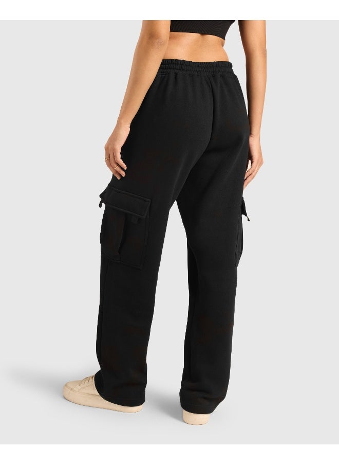 Musclemind Women's Cloud Ease Fleece Cargo Pants with Super Soft And Stretchable Fabric, 6 Deep Pockets, Hidden- Inner Drawstrings, Anti-Pill, Shape Retention, Long-Lasting Colour, Super Soft And Breathable Fabric, Along with Temperature Regulation Tech  - Image 4