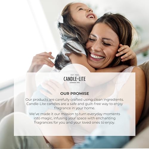 CANDLE-LITE شموع كاندل لايت المعطرة، رائحة كعك سانتا (مناسبات دافئة ومريحة)، شمعة جرة 10 أونصات بثلاثة فتائل، 40 ساعة زمن احتراق، مثالية للهدايا والاحتفالات - Image 3