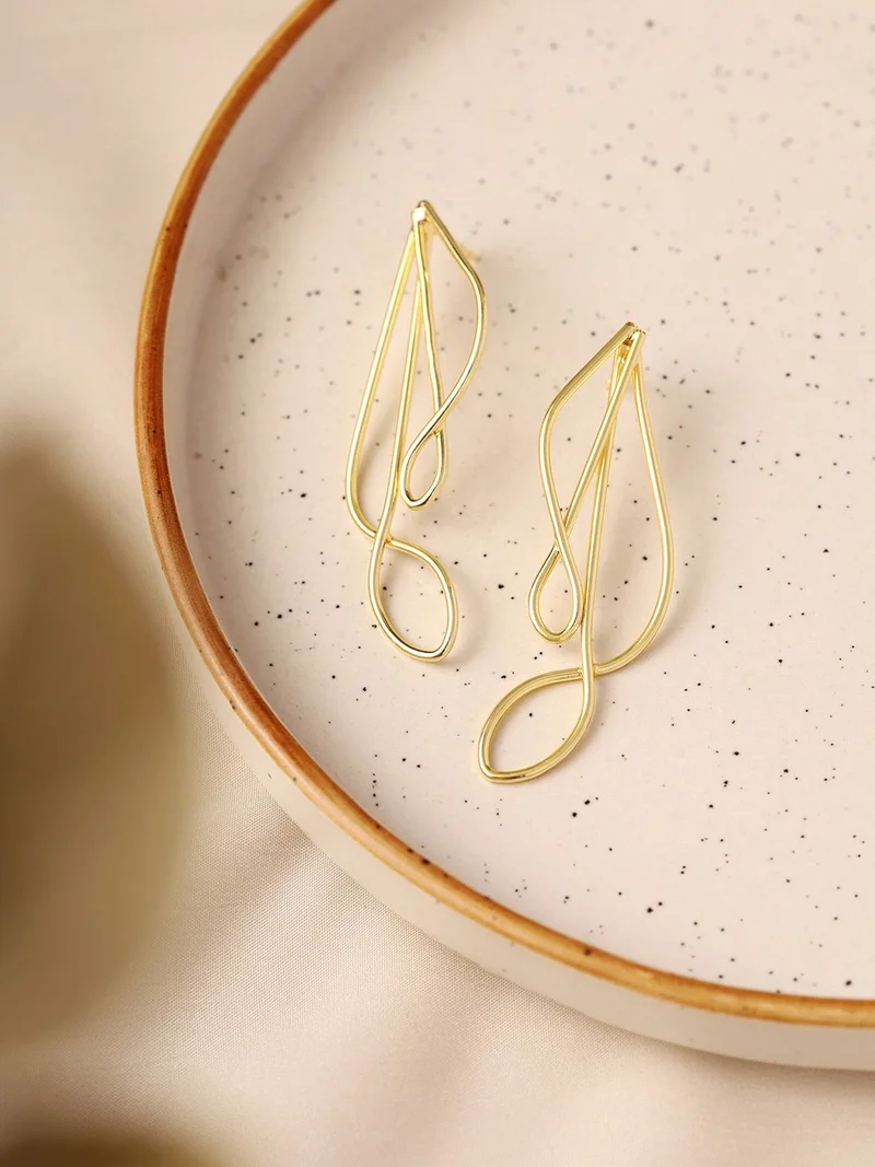 Priyaasi Swirl Twist Designed Studs Earrings
