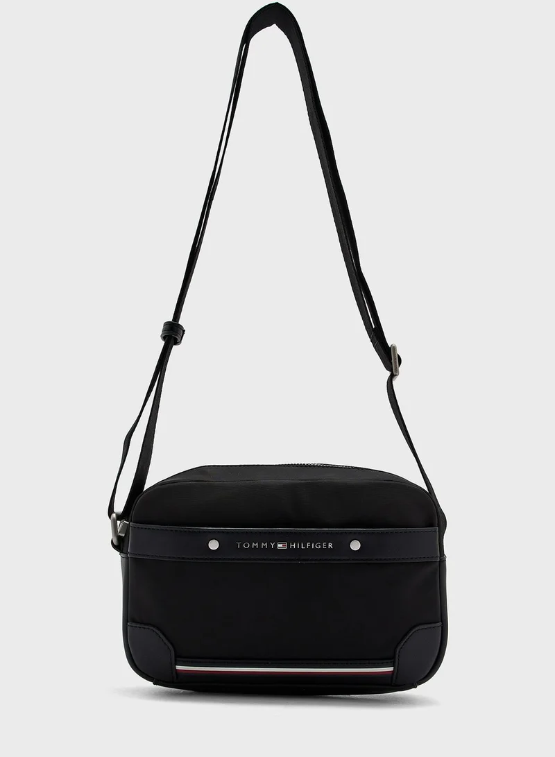 TOMMY HILFIGER Logo Messenger Bag
