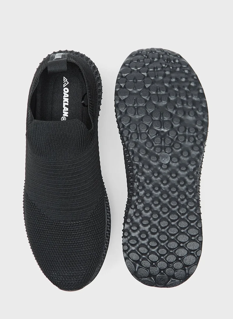 شو اكسبرس Slip On Low Top Sneakers