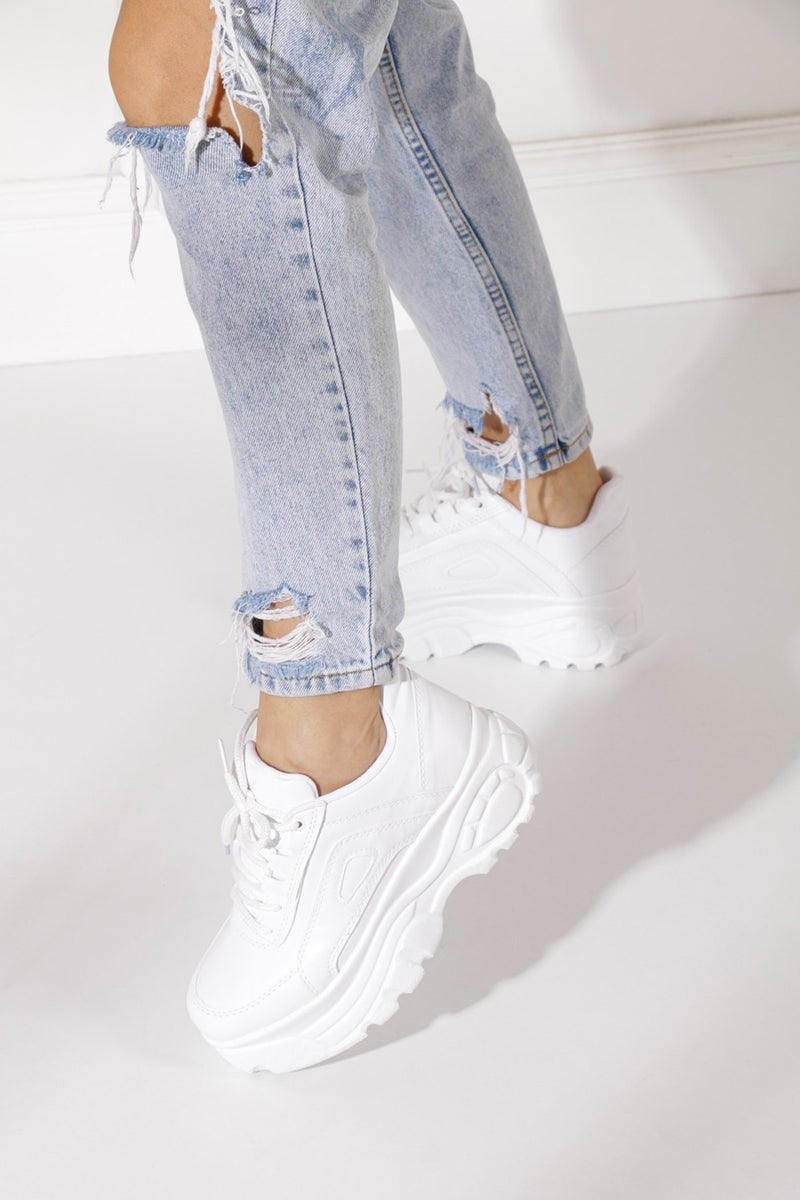 İmershoes حذاء رياضي نسائي يومي بكعب مرتفع 6 سم - أسود - أبيض - بيج - جلد لامع - جلد سويدي 001  - Image 2