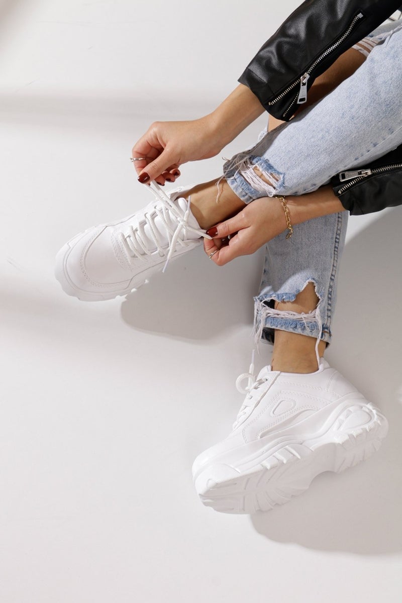 İmershoes حذاء رياضي نسائي يومي بكعب مرتفع 6 سم - أسود - أبيض - بيج - جلد لامع - جلد سويدي 001  - Image 4