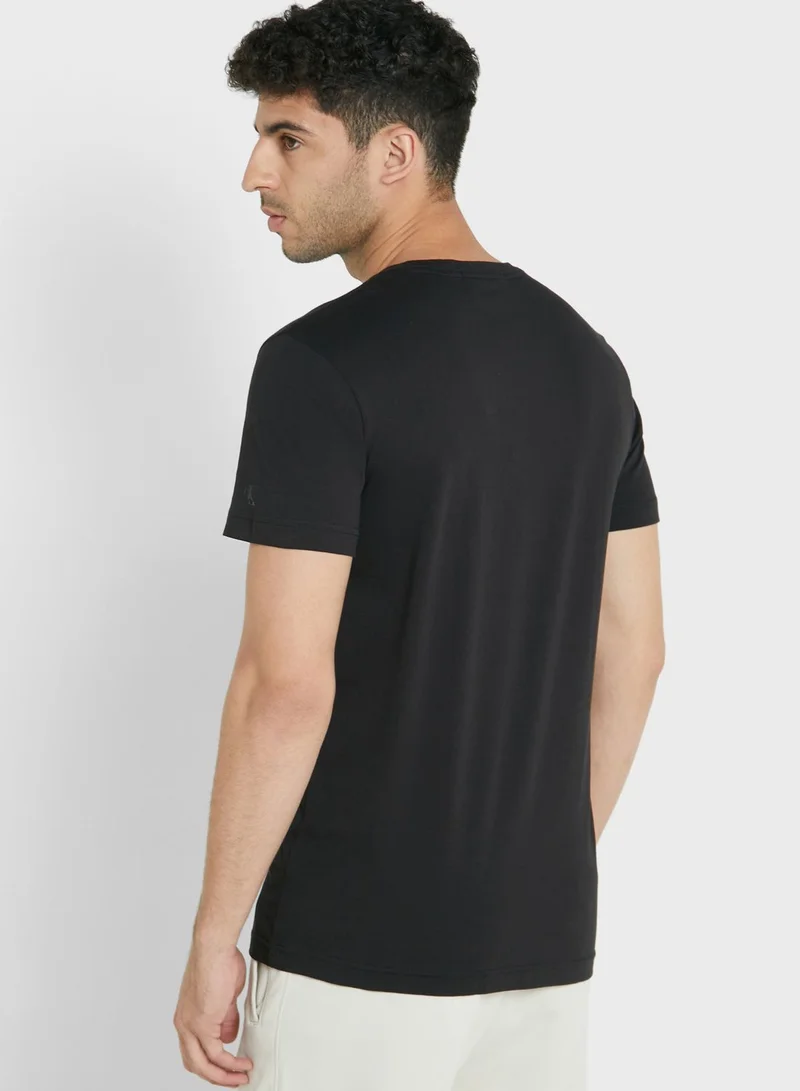 CALVIN KLEIN Logo Crew Neck T-Shirt