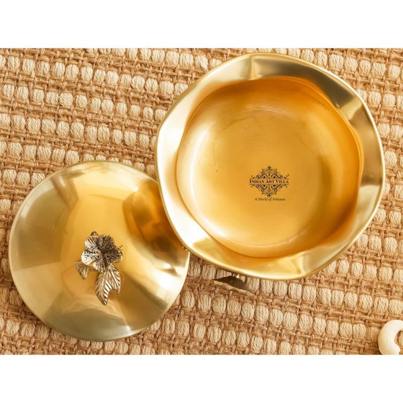 INDIAN ART VILLA Pure Brass Ribbon Bow Design Design Handi/Casserole with Designer Lid and 3 Legs, Serveware, Volume - 300 ML - Image 5