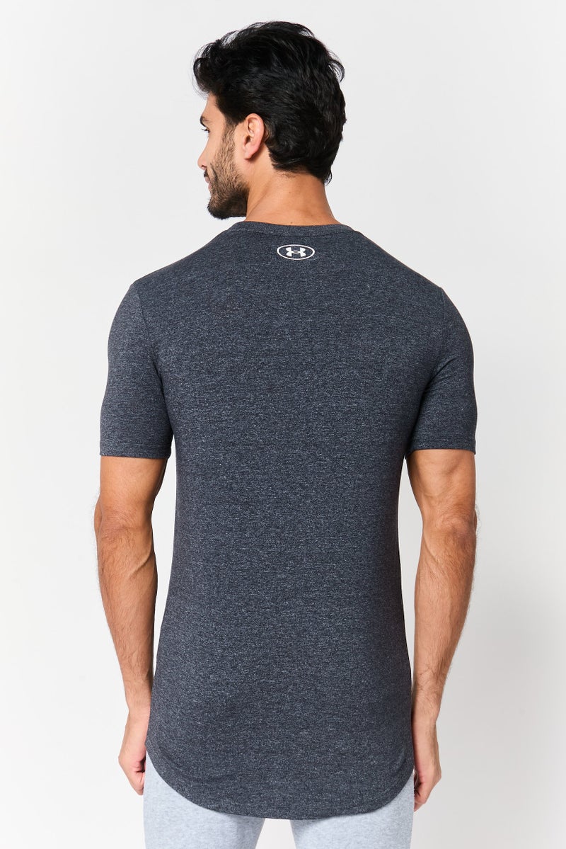 UNDER ARMOUR تي شيرت رجالي قصير الأكمام مناسب للخسارة في الهواء الطلق، أسود - Image 3
